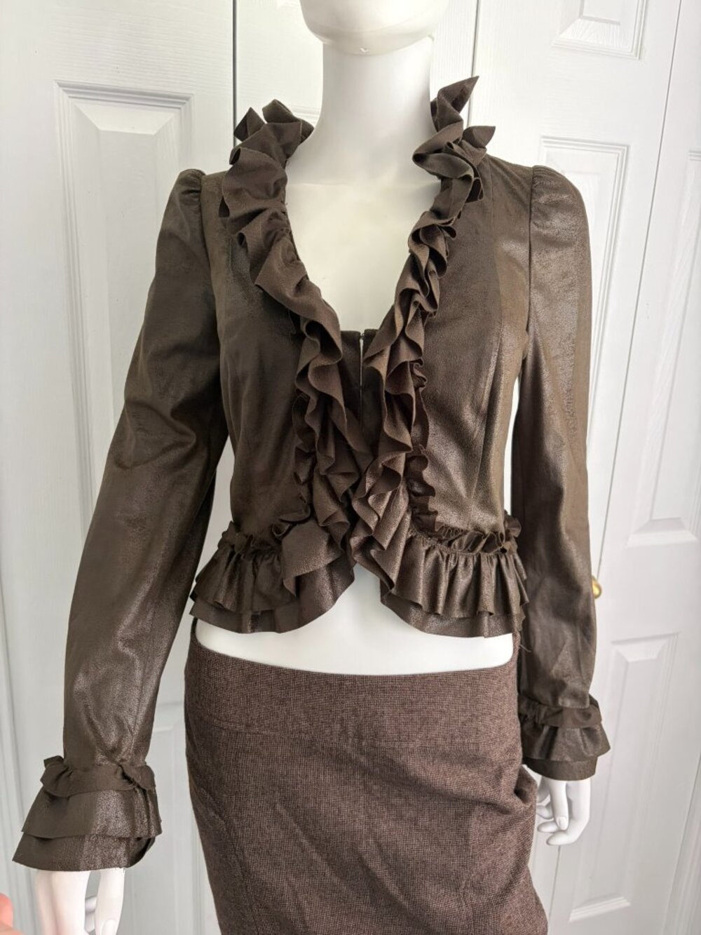 INC International Concepts brown long sleeve ruffle trim crop jacket size medium